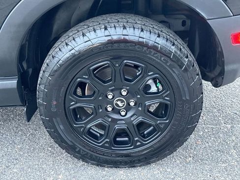 Used 2025 Ford Bronco Sport Badlands image 14