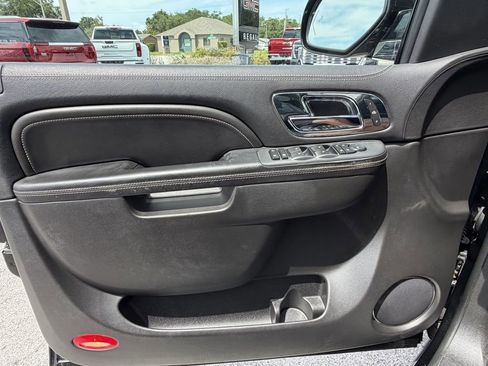 Used 2013 Cadillac Escalade ESV Platinum AWD/4WD image 20