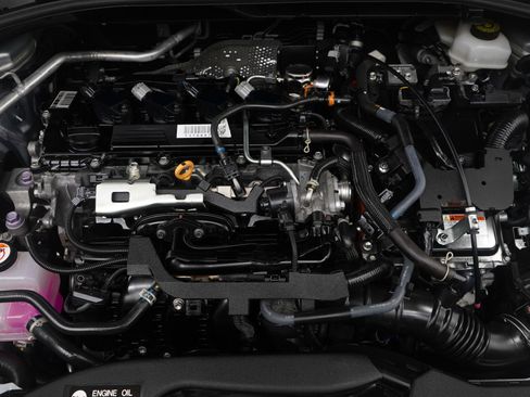 Used 2024 Toyota Corolla Cross XSE w/ Convenience Package image 30