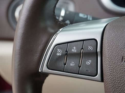 Used 2012 Cadillac SRX Luxury image 13