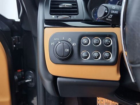 Used 2017 Maserati GranTurismo Sport image 18