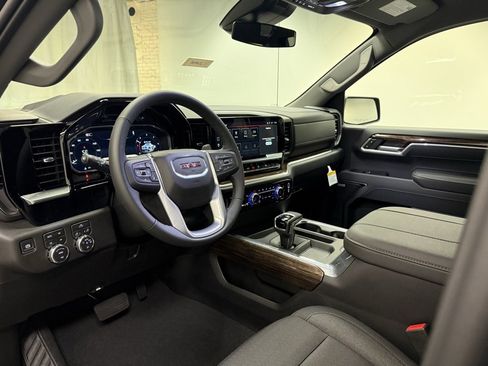 New 2026 GMC Sierra 1500 Elevation image 26