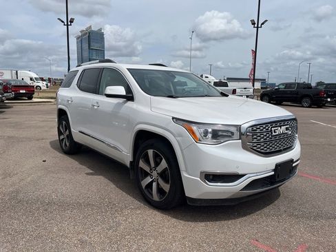 Used 2017 GMC Acadia Denali w/ Technology Package image 9