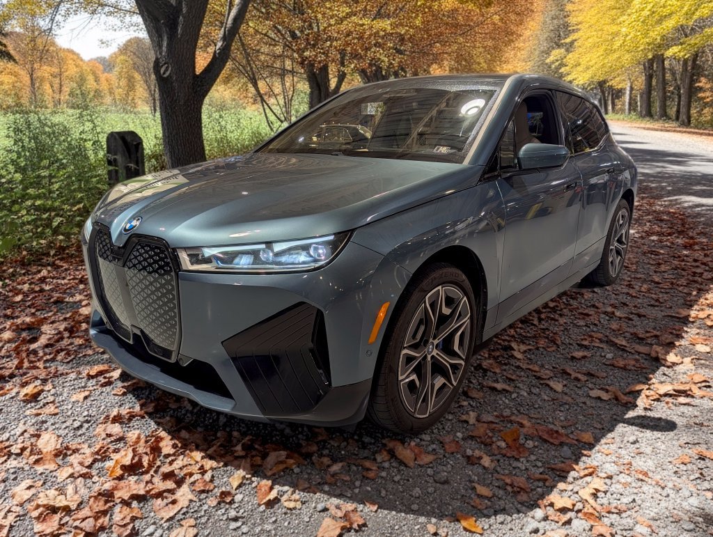 Certified 2024 BMW iX xDrive50 w/ Premium Package AWD/4WD image 1