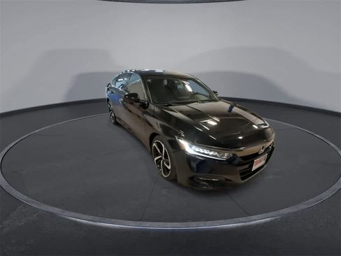 Used 2020 Honda Accord Sport image 2