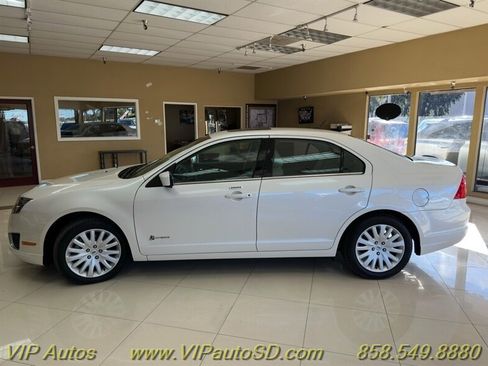 Used 2010 Ford Fusion Hybrid image 3