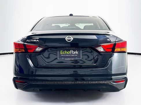 Used 2021 Nissan Altima 2.5 SV FWD image 7