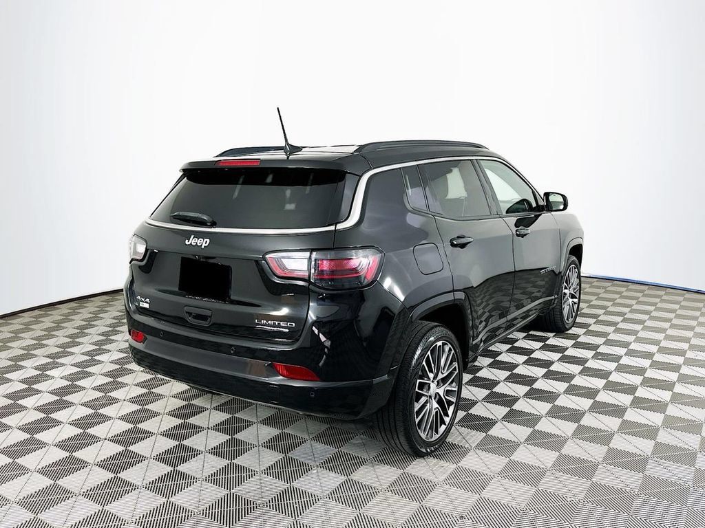 Used 2024 Jeep Compass Limited w/ Elite Group AWD/4WD image 10