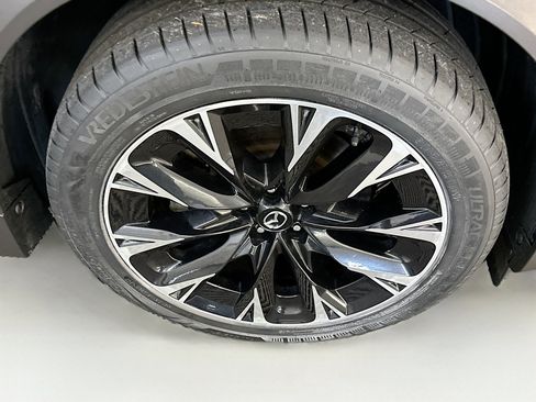 Used 2024 MAZDA CX-90 Plug-In Hybrid w/ Premium Pkg image 11