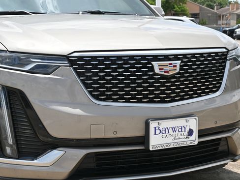 Used 2022 Cadillac XT6 Luxury FWD image 26