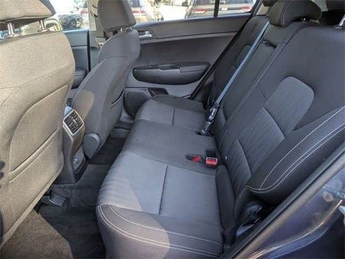 Used 2022 Kia Sportage LX image 21