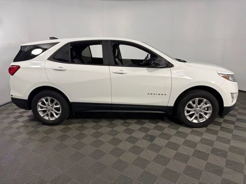 Used 2021 Chevrolet Equinox LS AWD/4WD image 9