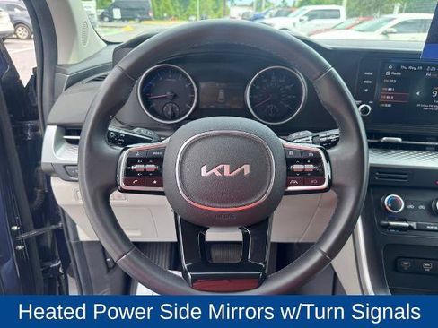 Used 2024 Kia Carnival LX FWD image 15