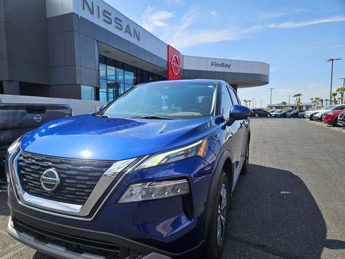 Used 2021 Nissan Rogue SV FWD image 1