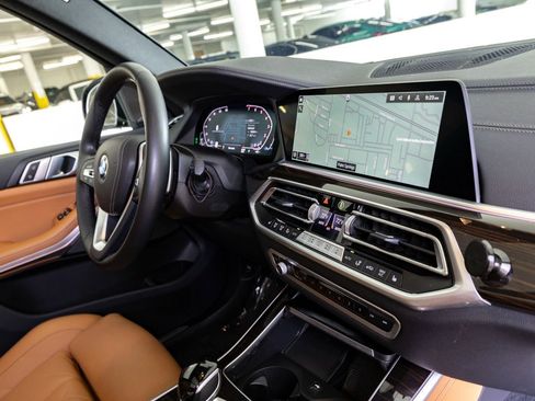 Used 2023 BMW X5 xDrive40i w/ Premium Package image 29