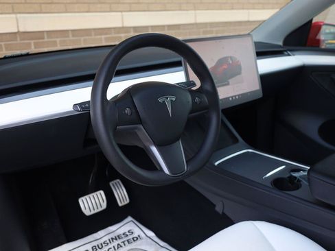 Used 2022 Tesla Model Y Performance AWD/4WD image 13