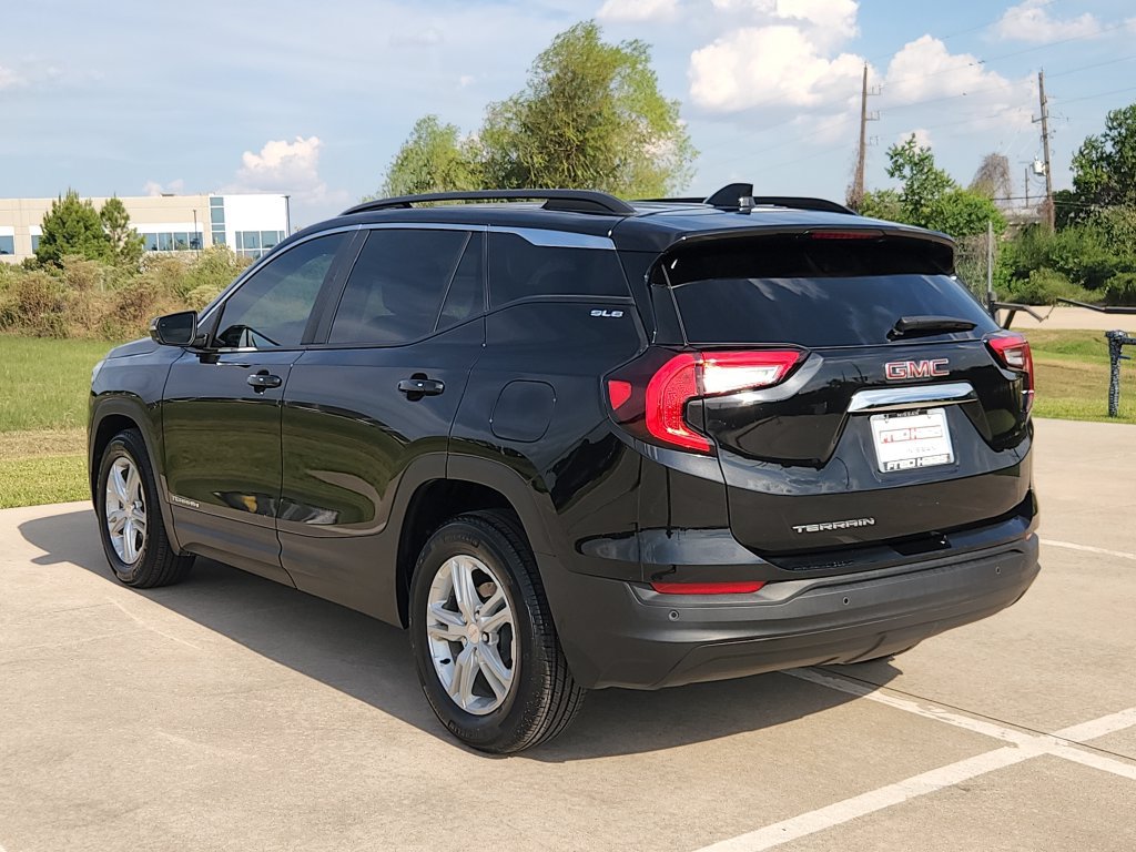 Used 2023 GMC Terrain SLE w/ Driver Convenience Package FWD image 7