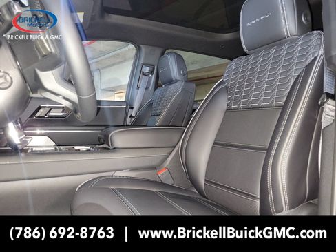New 2025 GMC Sierra EV Denali AWD/4WD image 15