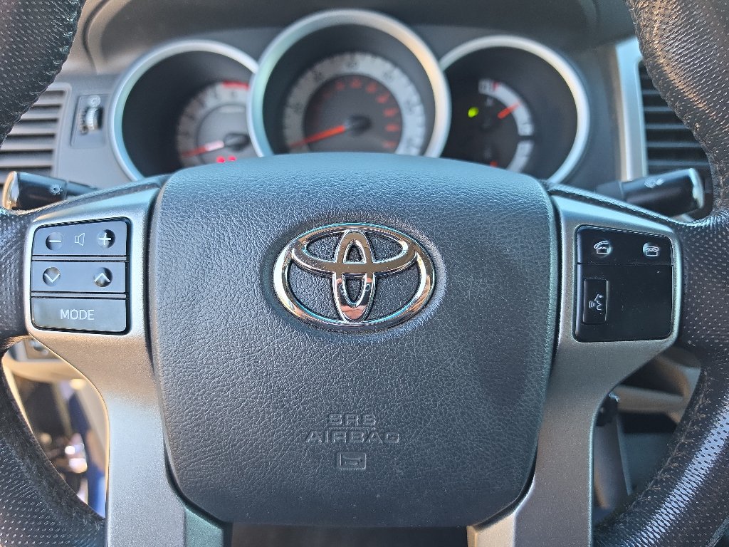 Used 2012 Toyota Tacoma 4x4 Access Cab V6 w/ TRD Sport Pkg image 24