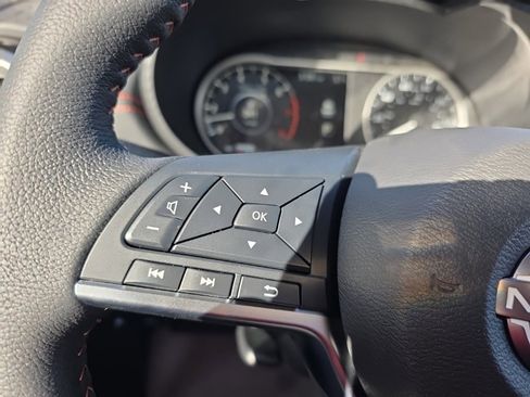 New 2025 Nissan Versa SR image 21