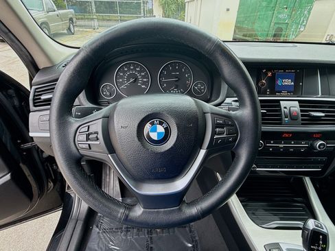 Used 2017 BMW X3 sDrive28i image 10