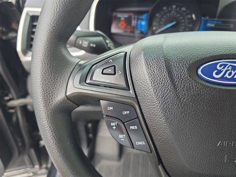 Certified 2021 Ford Edge SE image 20