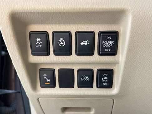 Used 2015 Nissan Pathfinder Platinum AWD/4WD image 33