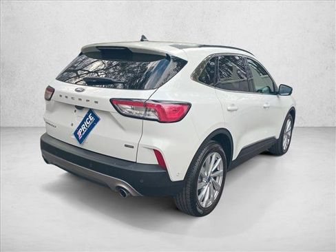 Used 2022 Ford Escape Titanium w/ Titanium Elite Package image 2