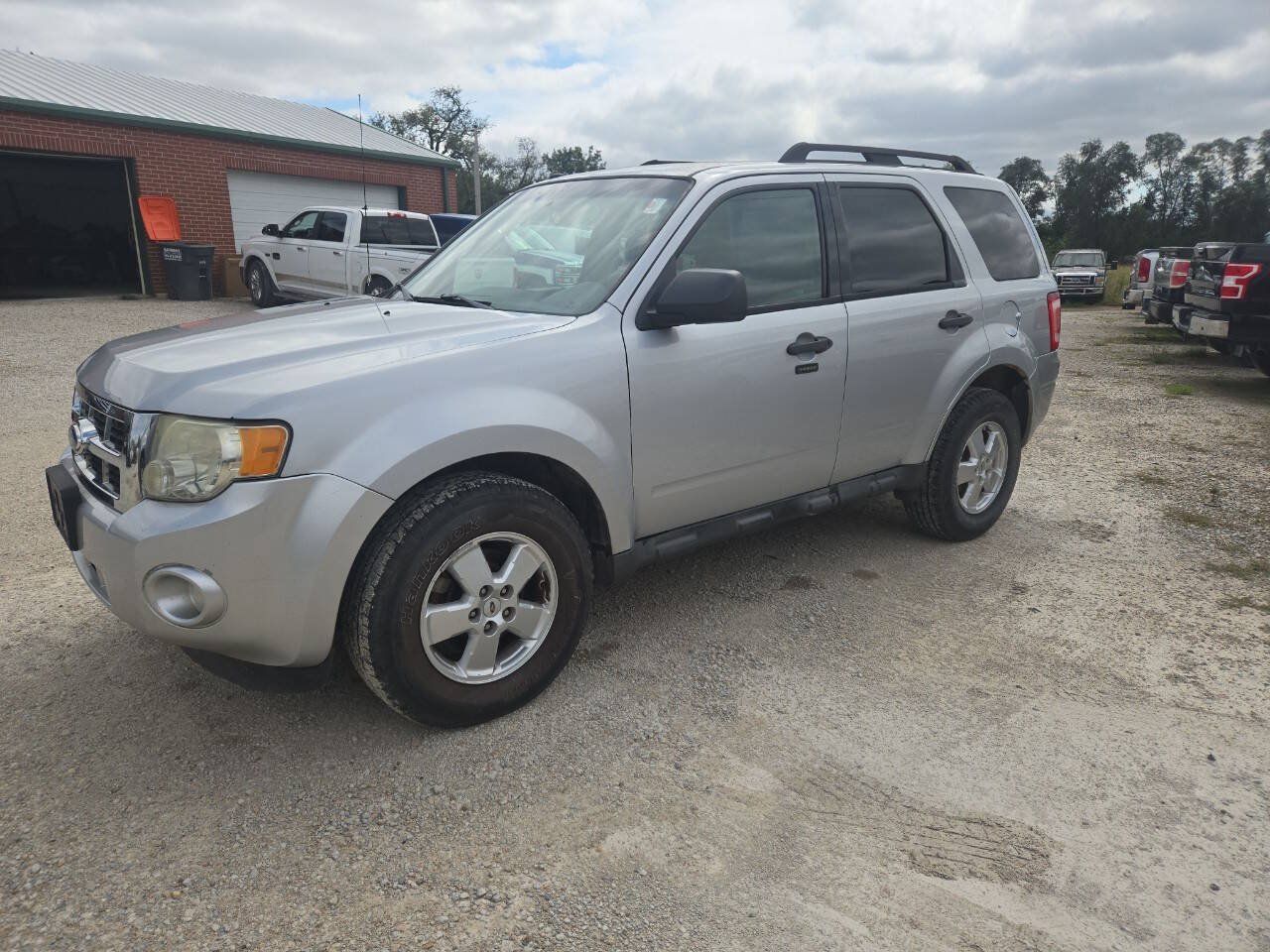 Used 2011 Ford Escape XLT AWD/4WD image 4