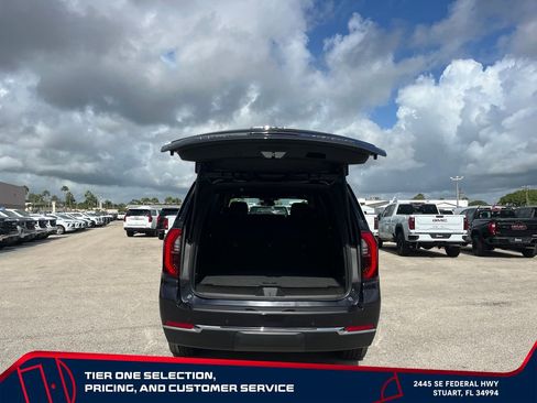 New 2026 GMC Yukon XL Elevation AWD/4WD image 17