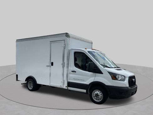 Certified 2022 Ford Transit 350 DRW RWD image 18