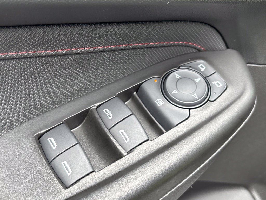 Used 2023 Chevrolet TrailBlazer RS w/ Convenience Package FWD image 24