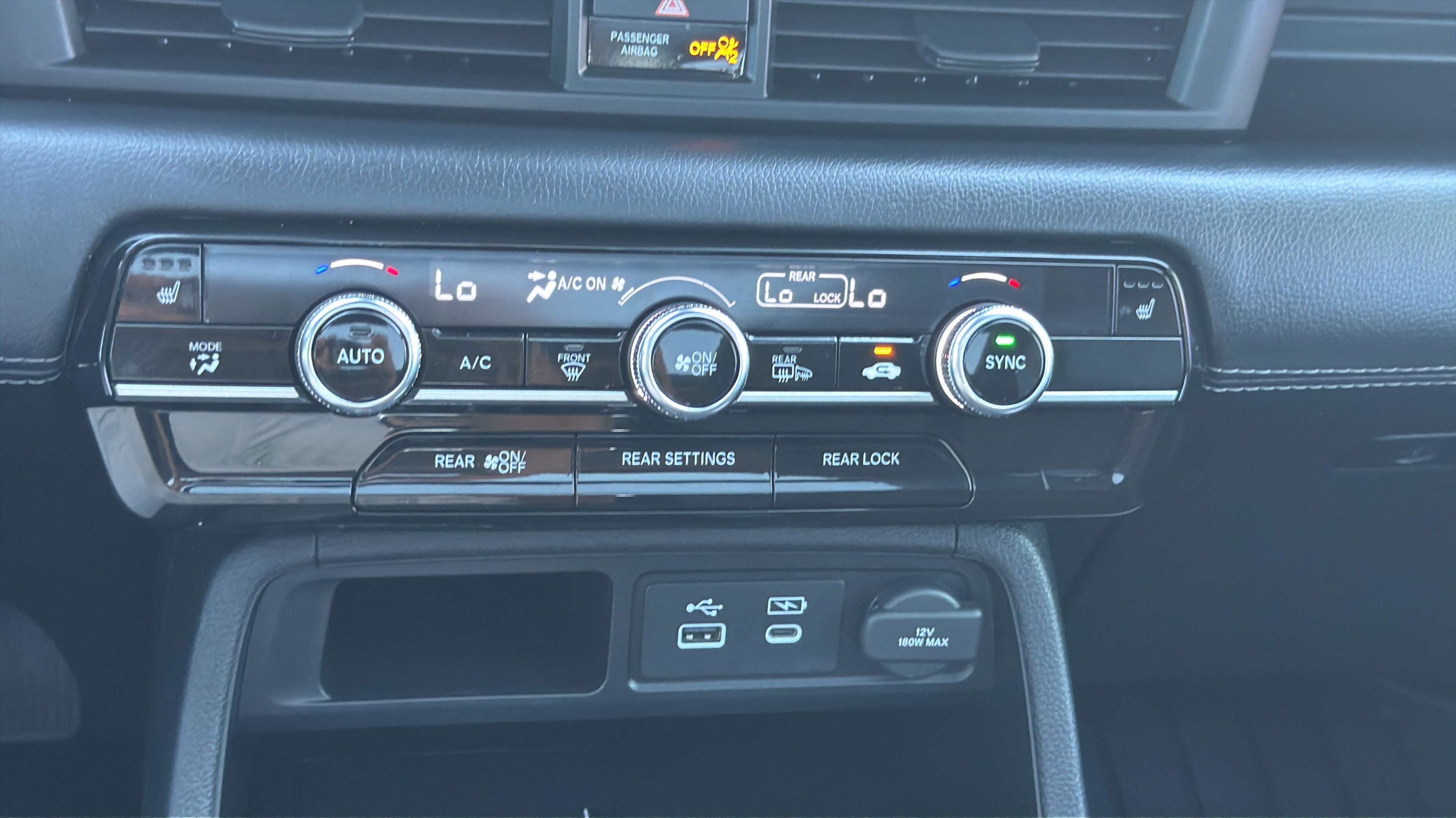 Used 2025 Honda Pilot Touring image 24