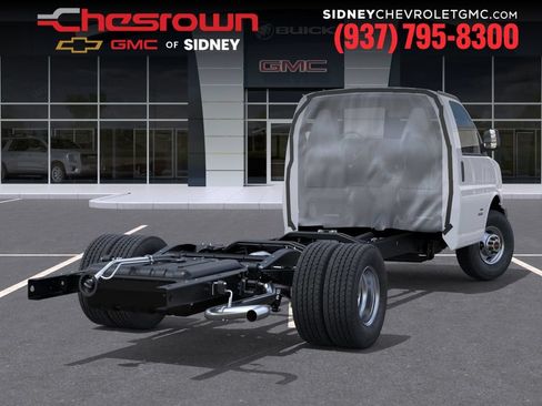New 2026 GMC Savana 3500 Extended w/ Power Convenience Package RWD image 4