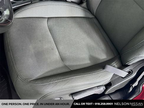 Used 2022 Jeep Gladiator Sport image 18