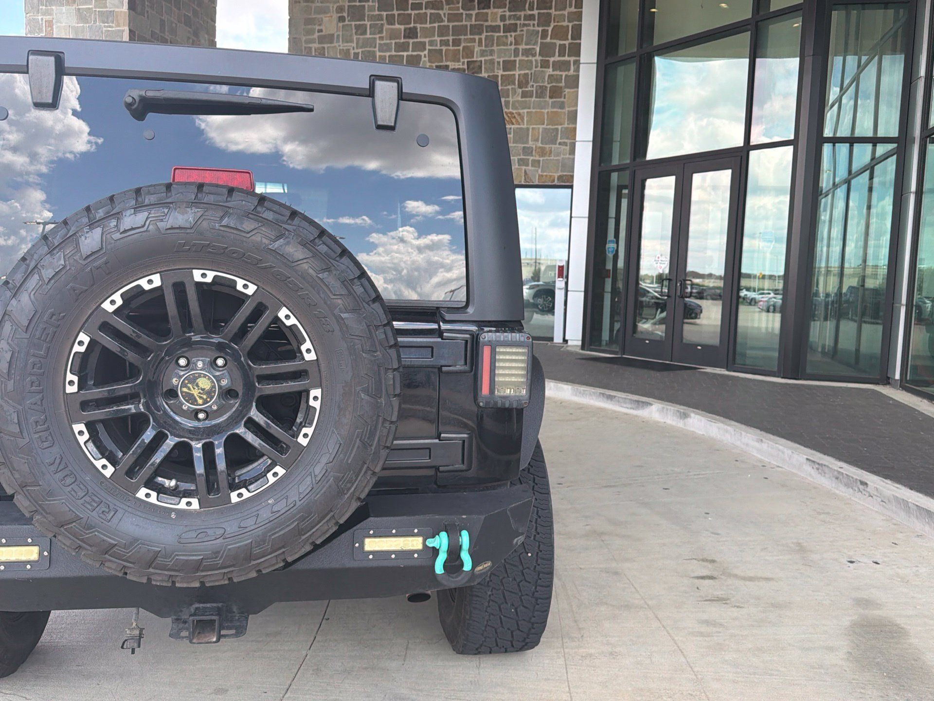 Used 2014 Jeep Wrangler Unlimited Sport w/ Quick Order Package 24S AWD/4WD image 4