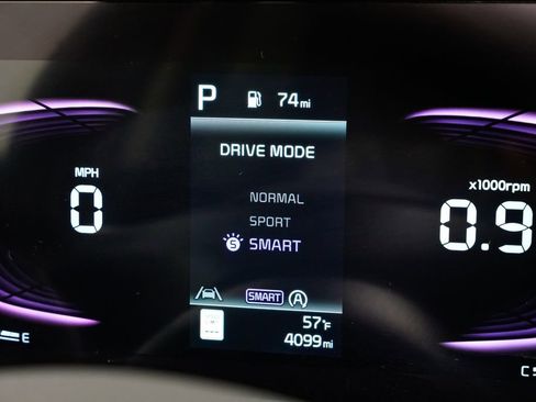 Certified 2025 Kia Sportage EX image 12