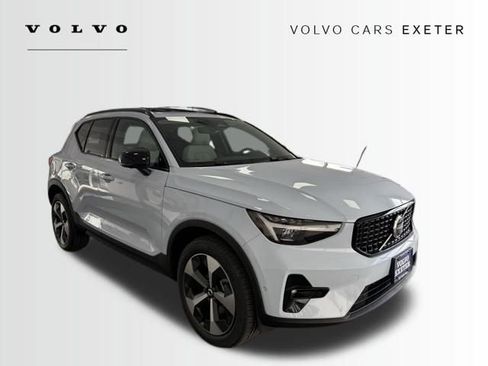 New 2026 Volvo XC40 B5 Plus w/ Protection Package Premier AWD/4WD image 7