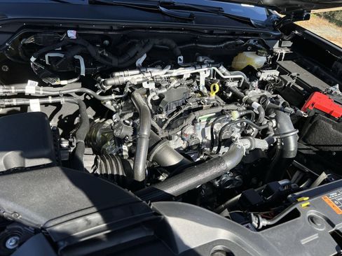 New 2025 Ford Ranger XLT w/ FX4 Off-Road Package image 27