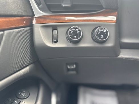Used 2020 Cadillac Escalade ESV Premium Luxury AWD/4WD image 20