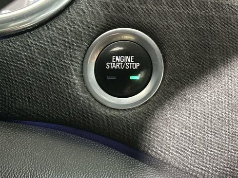 Used 2018 Chevrolet Malibu LT FWD image 20