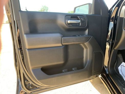 Certified 2022 Chevrolet Silverado 1500 Custom image 21