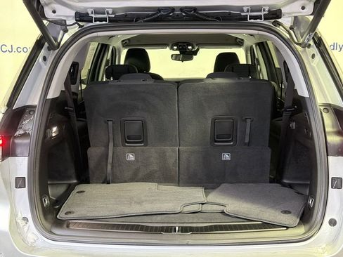 Used 2023 Jeep Grand Cherokee L Laredo w/ Luxury Tech Group I image 19