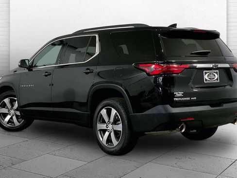 Used 2023 Chevrolet Traverse LT w/ LT Premium Package AWD/4WD image 11