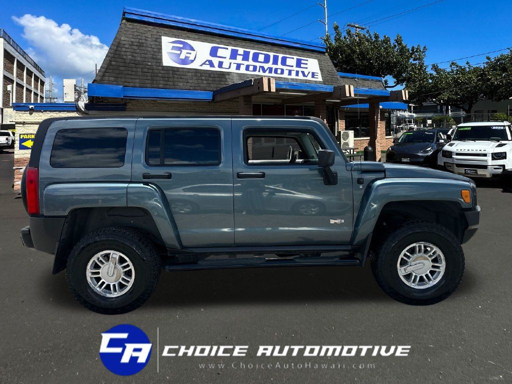 Used 2007 HUMMER H3 AWD/4WD image 9