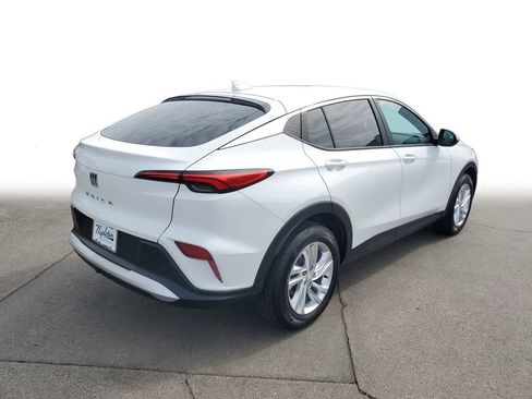 Used 2025 Buick Envista Preferred image 7