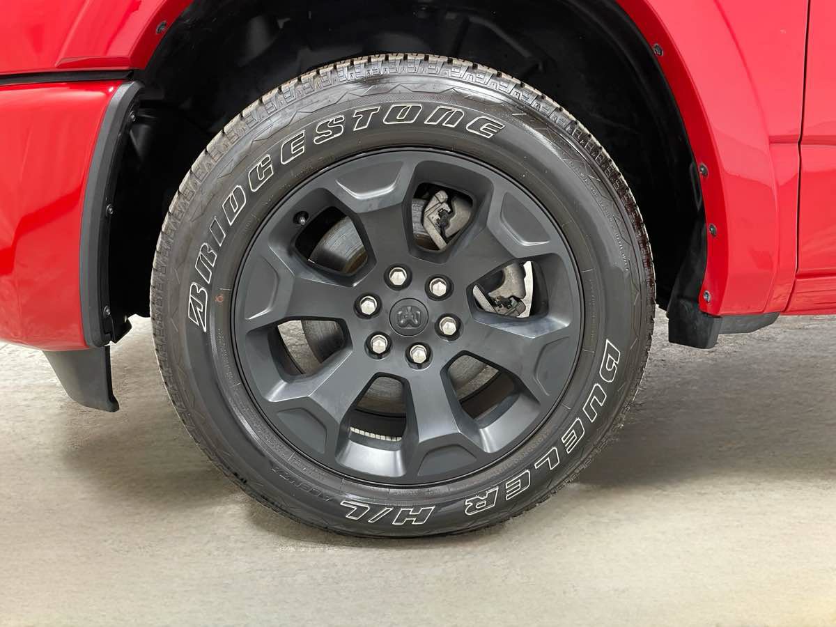 Used 2025 RAM 1500 Big Horn AWD/4WD image 6