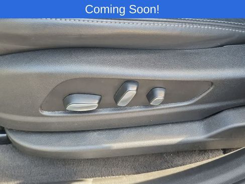 Used 2023 Cadillac XT6 Premium Luxury AWD/4WD image 17