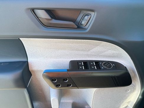 New 2026 Ford Maverick XLT image 9