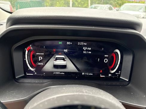 Used 2024 Nissan Rogue SL AWD/4WD image 13